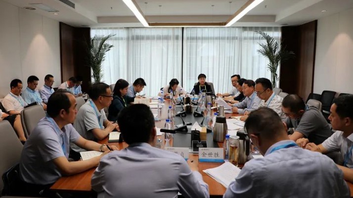 开运集团有限公司集团召开党委（扩大）会议传达学习省第十四次党代会精神