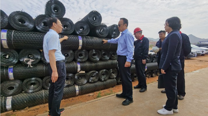 杨宇宏总经理督查兰州市政集团承建项目